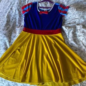 Adult medium Snow White Costume